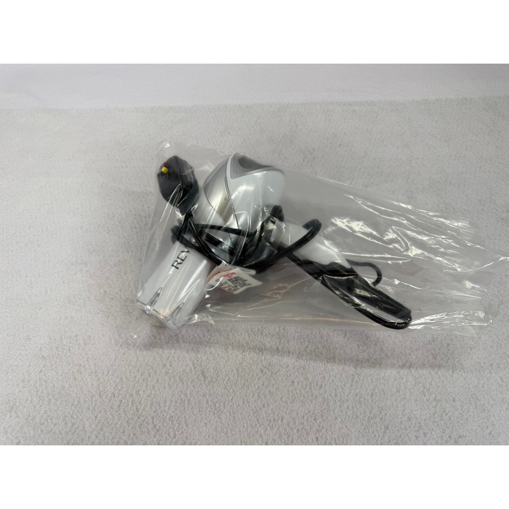 Revlon Essentials Hair Dryer White Silver with Concentrator Attachment - Picture 3 of 4